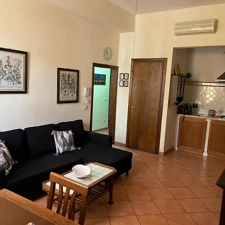 Casa Vicino Al Duomo E Stazione Di Apartment *